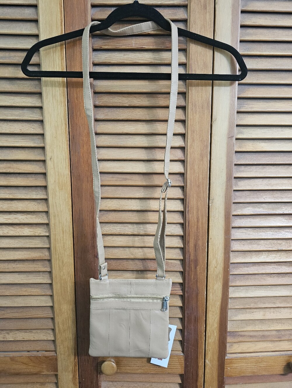 London Stitch Genuine Leather Crossbody Organizer Bag | NWT | Multi-Zip Pockets